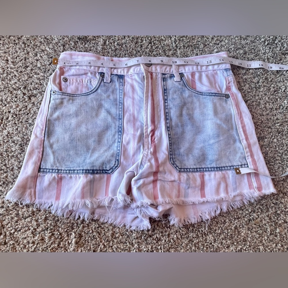 American Eagle multicolor Hi-Rise Shortie Distressed Raw Hem Jean Shorts Sz 6 -